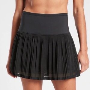 ATHLETA A Game Mesh Skort 13.5" Women's Size Small Black Pleated Skort